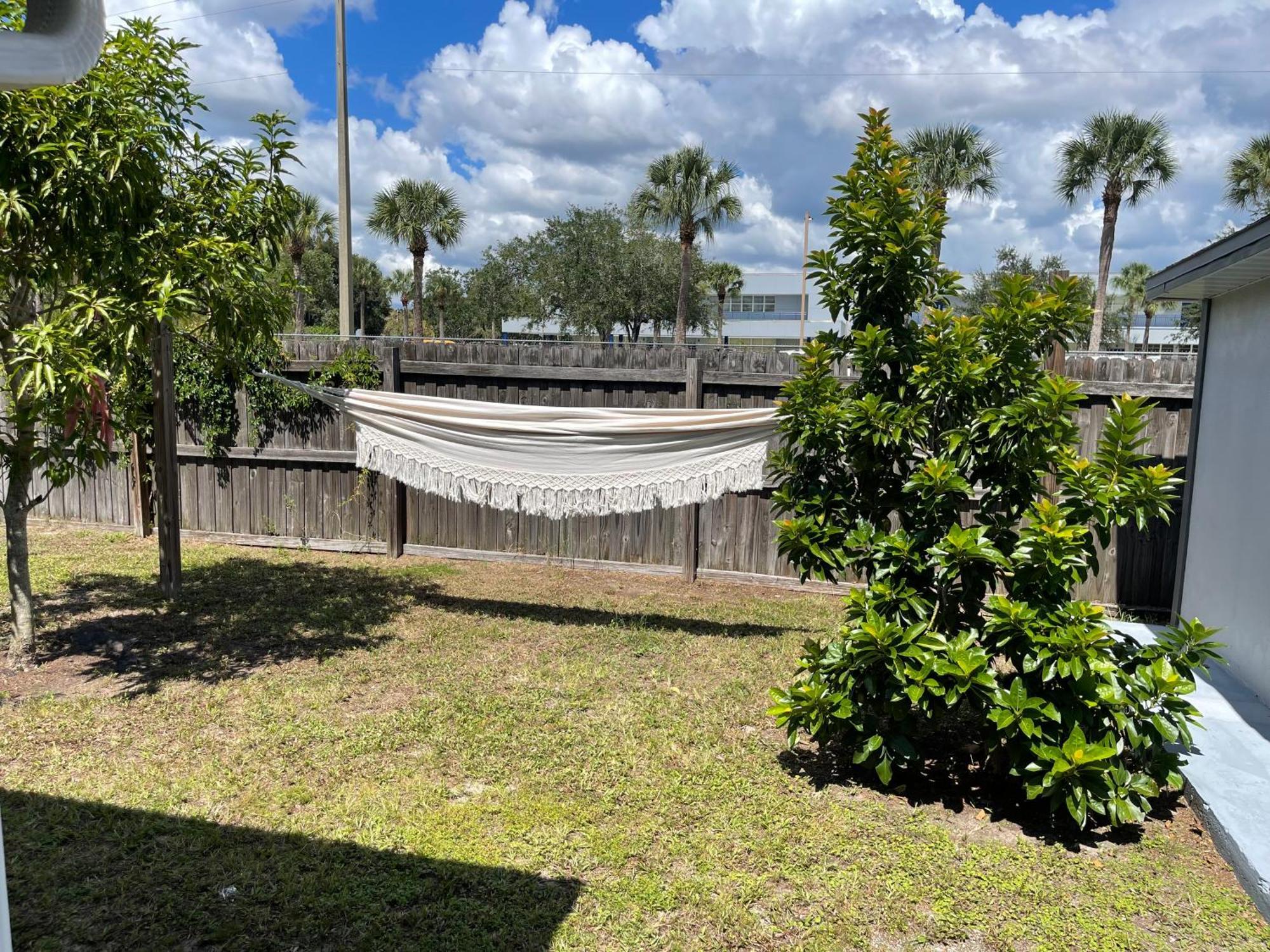 Cozy 3 Bedroom Home Close To Everything In Tampa! Exterior foto